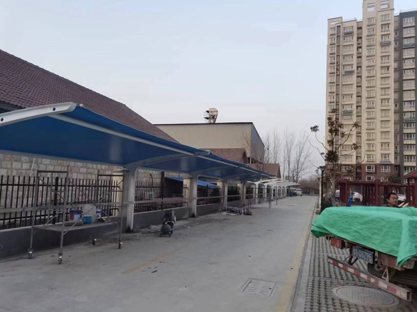 濟(jì)寧市魚臺(tái)縣王魯惠小區(qū)膜結(jié)構(gòu)工程車棚